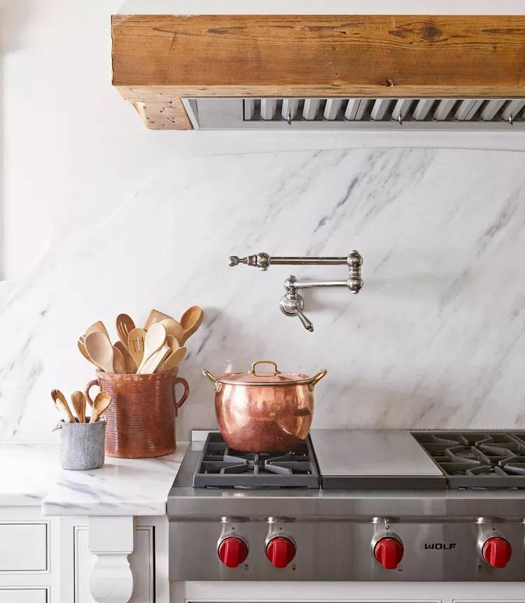 Essential Kitchen Accessories for More Space and Better Appearance